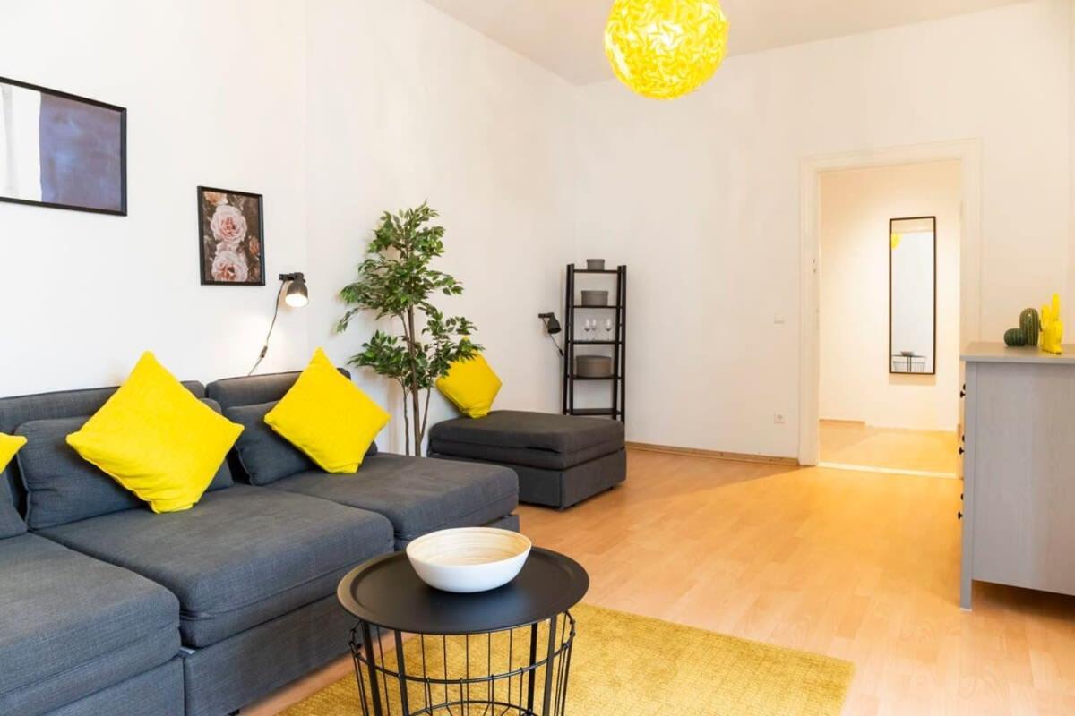 Spacious Family Apartment At Mauerpark Plus Selfcheckin Berlin Exterior foto